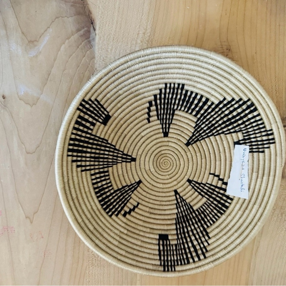 Handwoven African Sisal Wall Basket – Black & Natural Geometric 12” - Picture 6 of 7